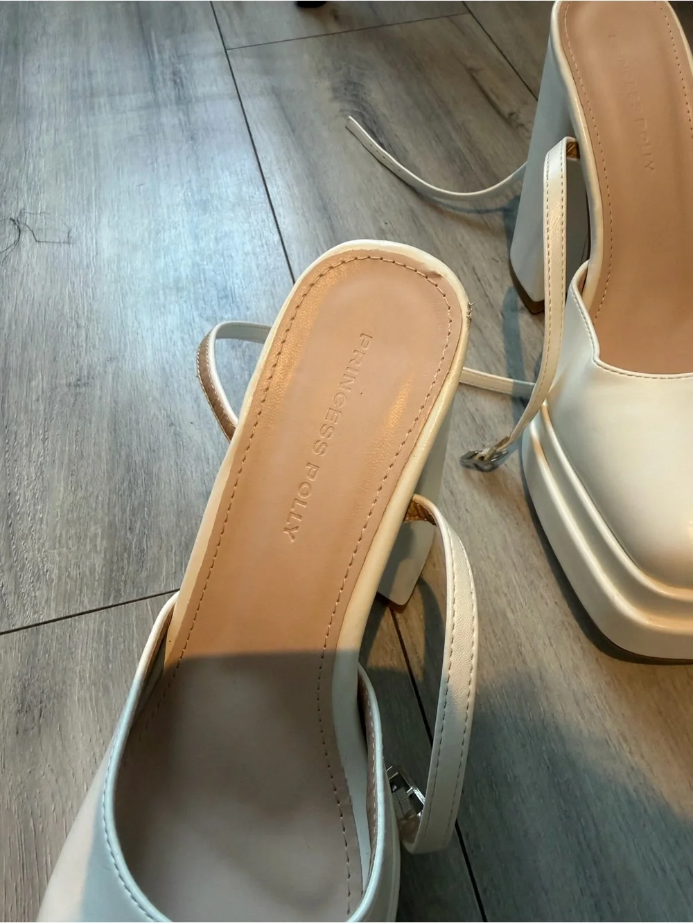 White Platform Block Heel Mule - Women's Fashion Shoe